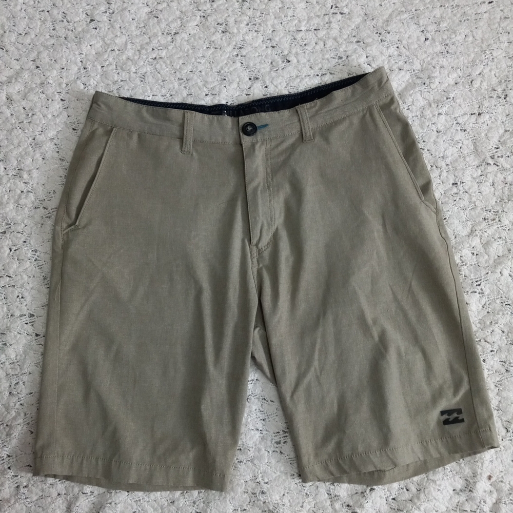 Billabong Men’s Khaki Flat-Front Shorts Size 31